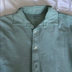 UntuckIt women’s button up